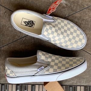 VANS CLASSIC SLIP ON CHECKERBOARD SILVER men’s
NWT